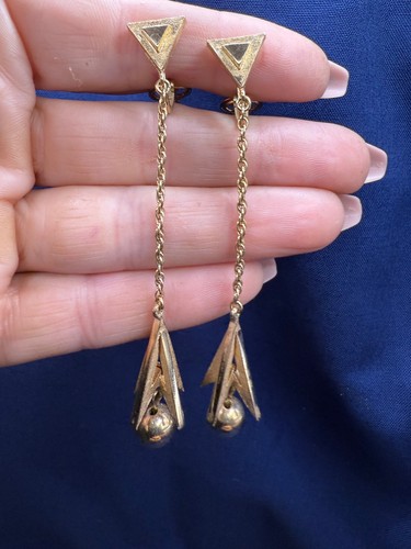 Vintage Trifari Ohrringe Ohrhänger goldfarben geometrisch Dreieck Tropfen signiert