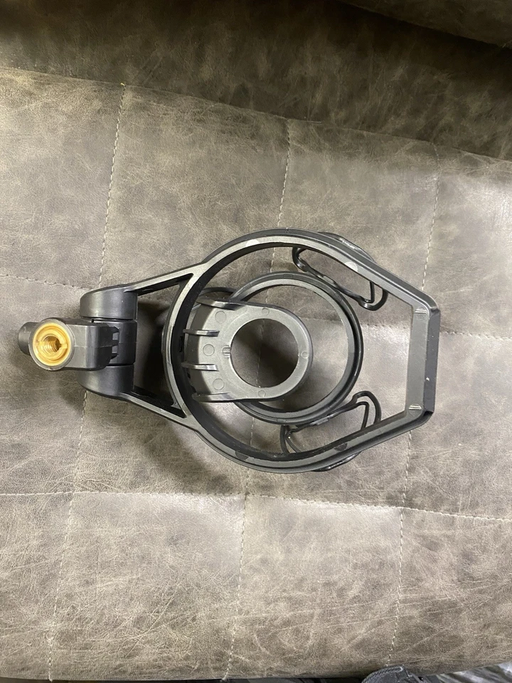 Rode NT1-A Studio Condenser Microphone Silver w/Shock Mount NO CABLES - Image 4 of 4