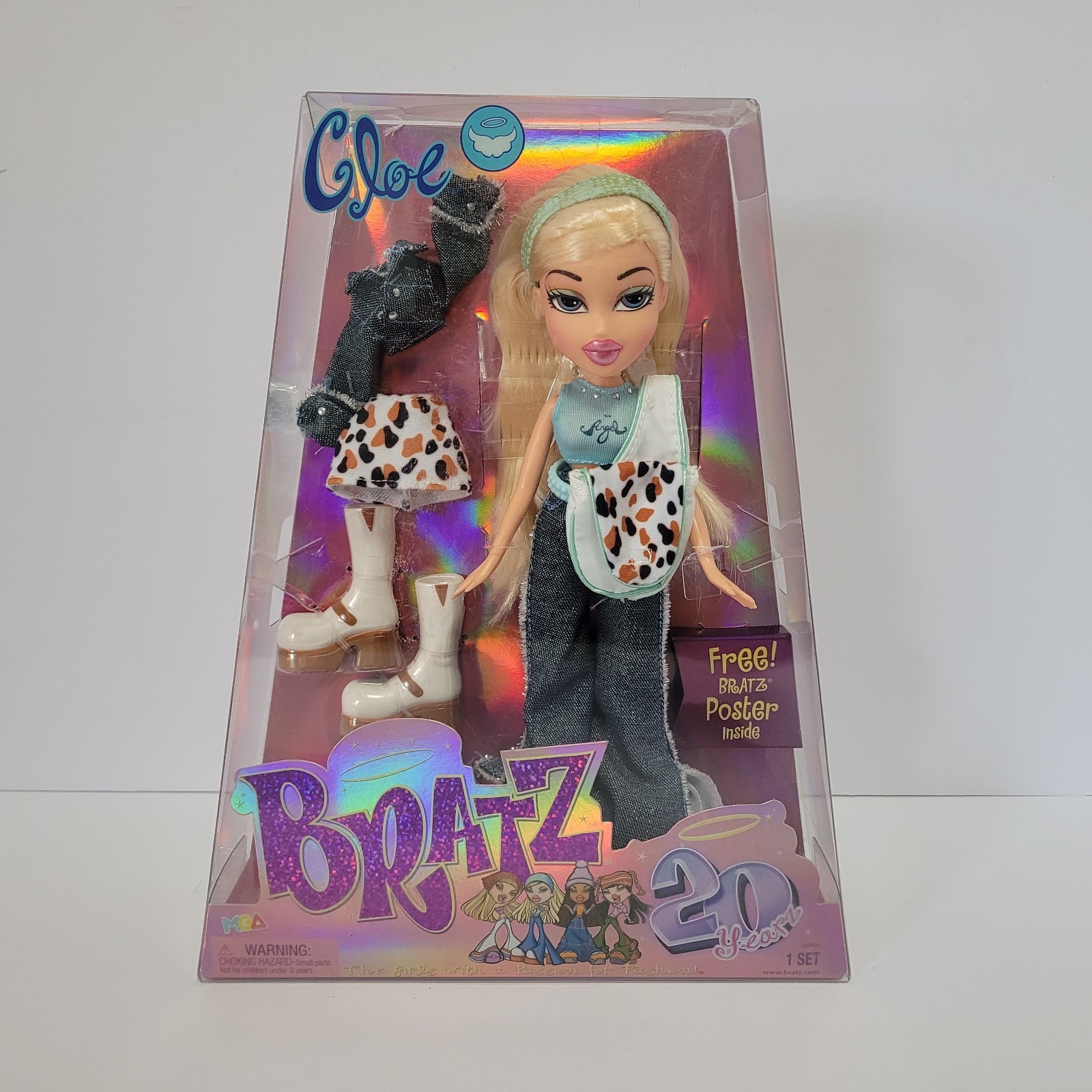 Bratz 20 Yearz Anniversary Cloe Fashion Doll Sealed Minor package wear
