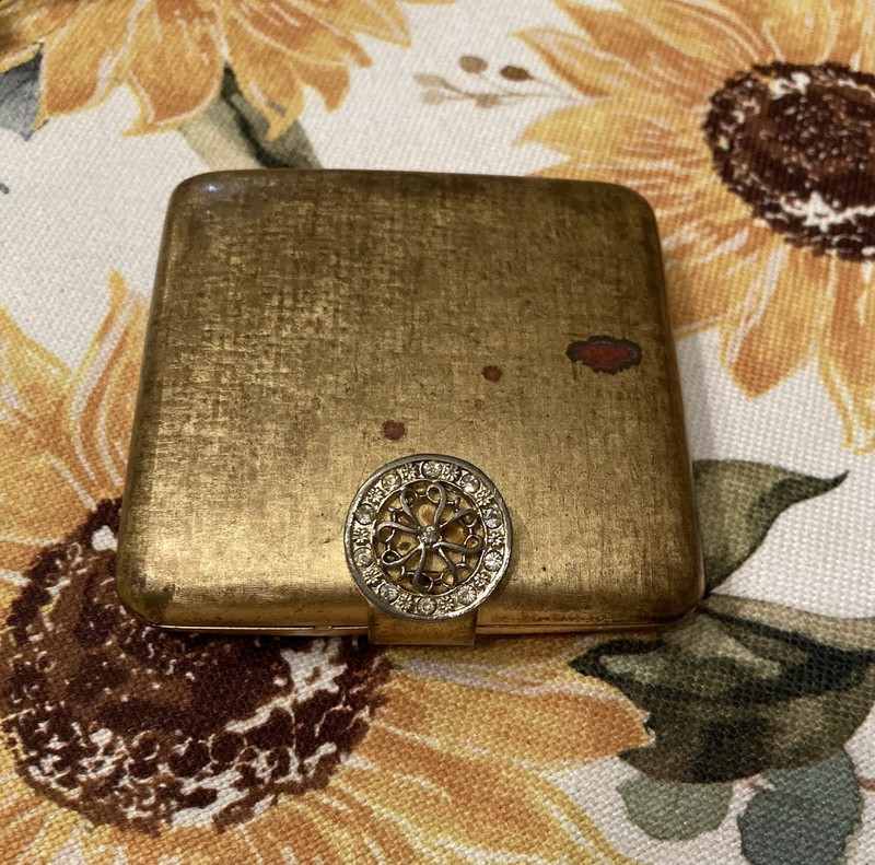 Antique Avon Imperial Jewel Powder Compact. Gold Tone With Rhinestone Clasp 1960