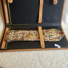 Men's neck tie travel case, snap closure. 16.5" x 8". Very nice shape.
