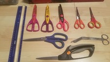 Scissors Set . 3 papaer shaper, 2 kids, 1 fabric, 1 gauze medical, 1 locking
