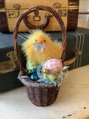 G201 Vintage EASTER Spring Genny Diorama Vintage Tinsel Assemblage Tier Tray
