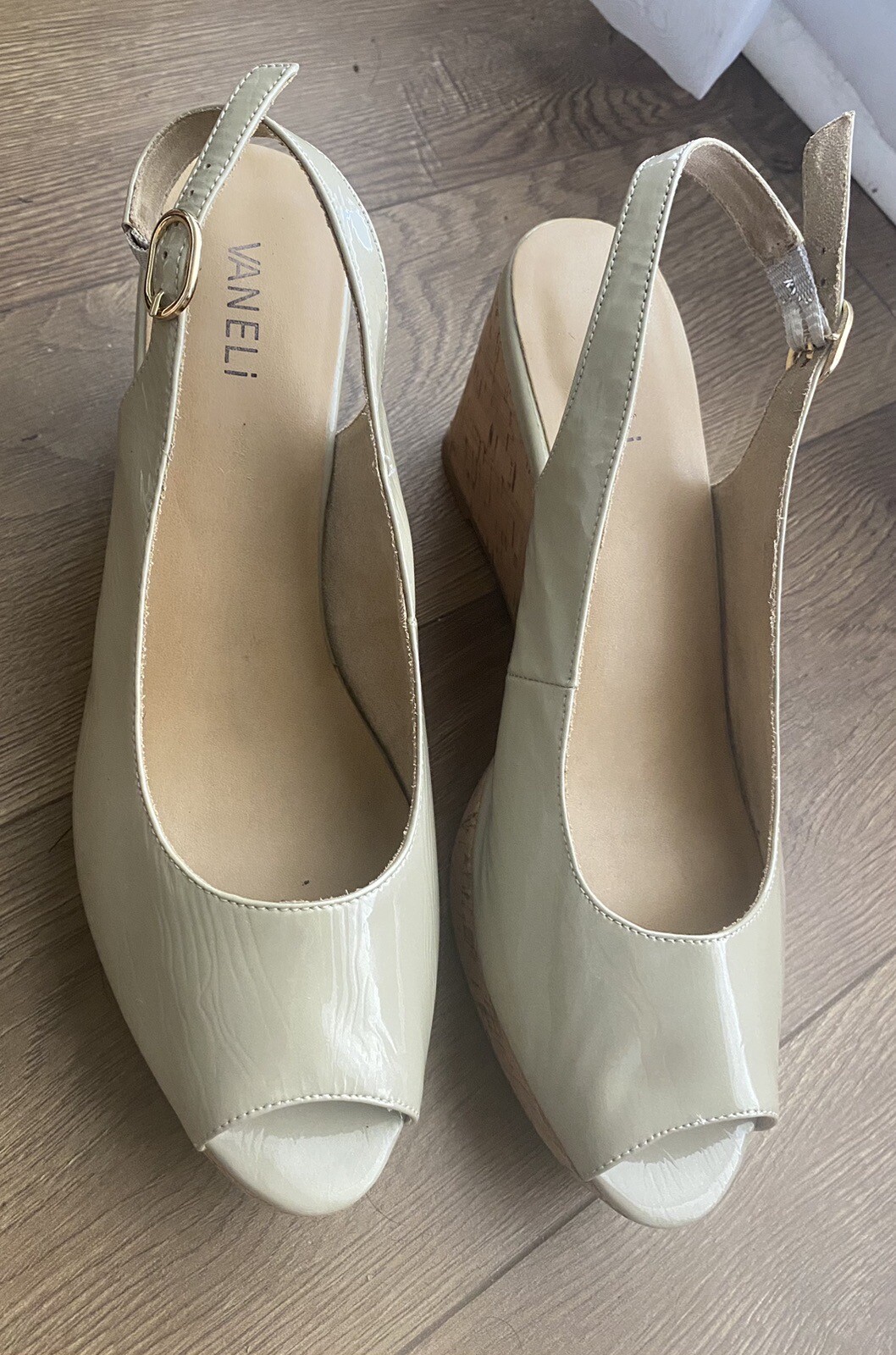 Vaneli Heels Shoes Womens 10 Narrow Beige Open Toe Wedge