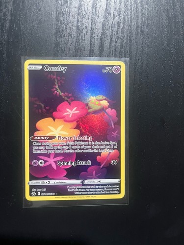 Pokemon - Carta Comfey SWSH242 Holo Rare, Promo Prerelease 'Origine Perduta', Timbrata, Inglese