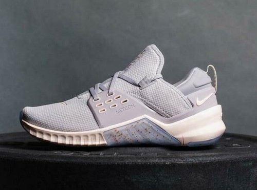 WOMENS NIKE FREE METCON 2 SIZE 5.5 EUR 