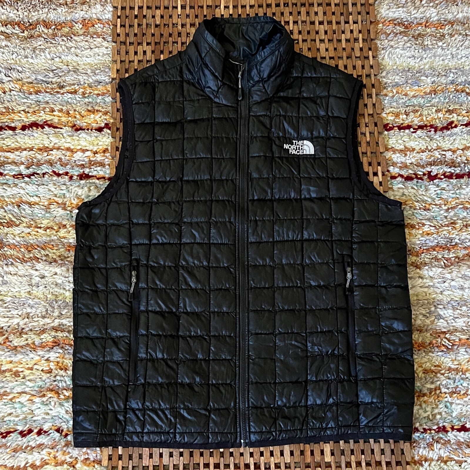 The North Face Thermoball Ultralight Puffer Vest for Men in Black Size M