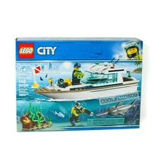 LEGO City Diving Yacht 60221 Scuba Diver Boat Shark Crab with Treasure Chest