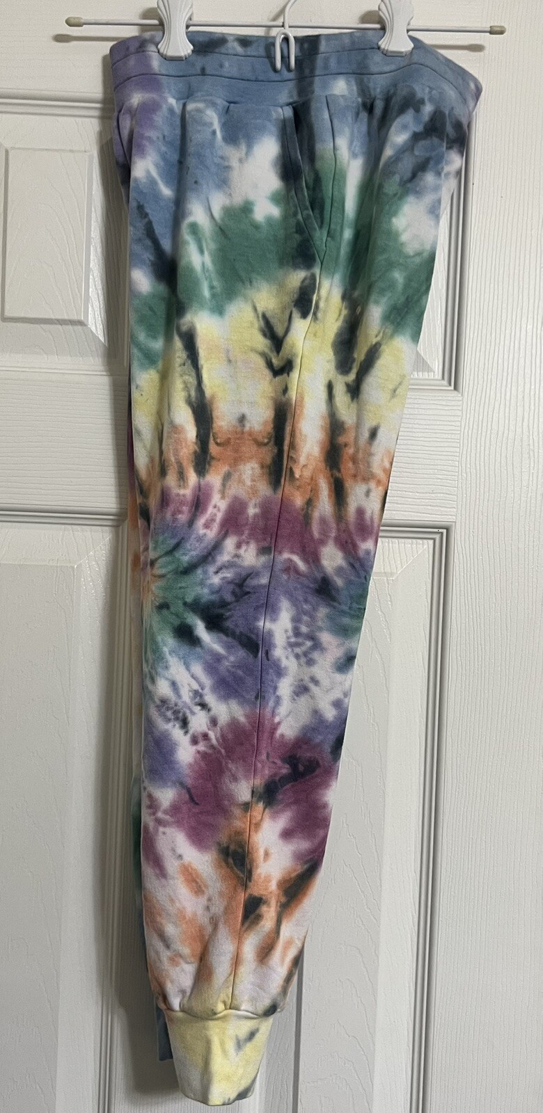 Picture 11 of 24