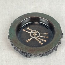 Glit Island Lava Keramik Wandplatte Brutalist Fat Lava Island Ø 12,5 cm