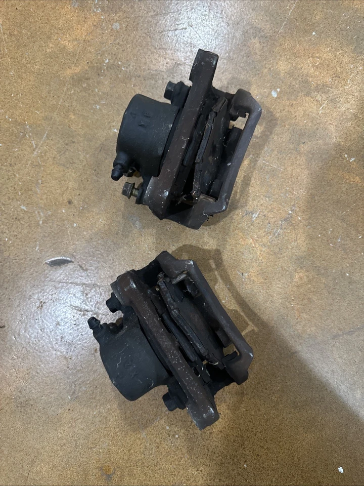 1994-1997 Mazda Miata Oem Front Brake Calipers W/ Brackets - Image 4 of 4