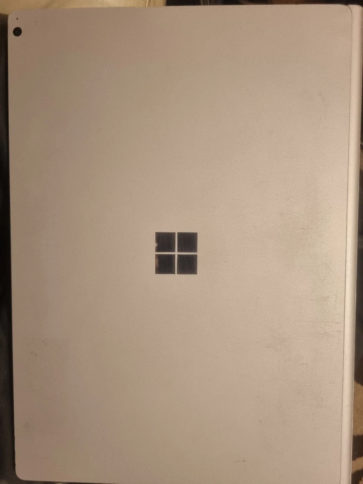 Microsoft Surface Book 2 Touch- Intel i7 16GB RAM / 1TB SSD 15" NVIDIA GTX 1060! - Image 3 of 4