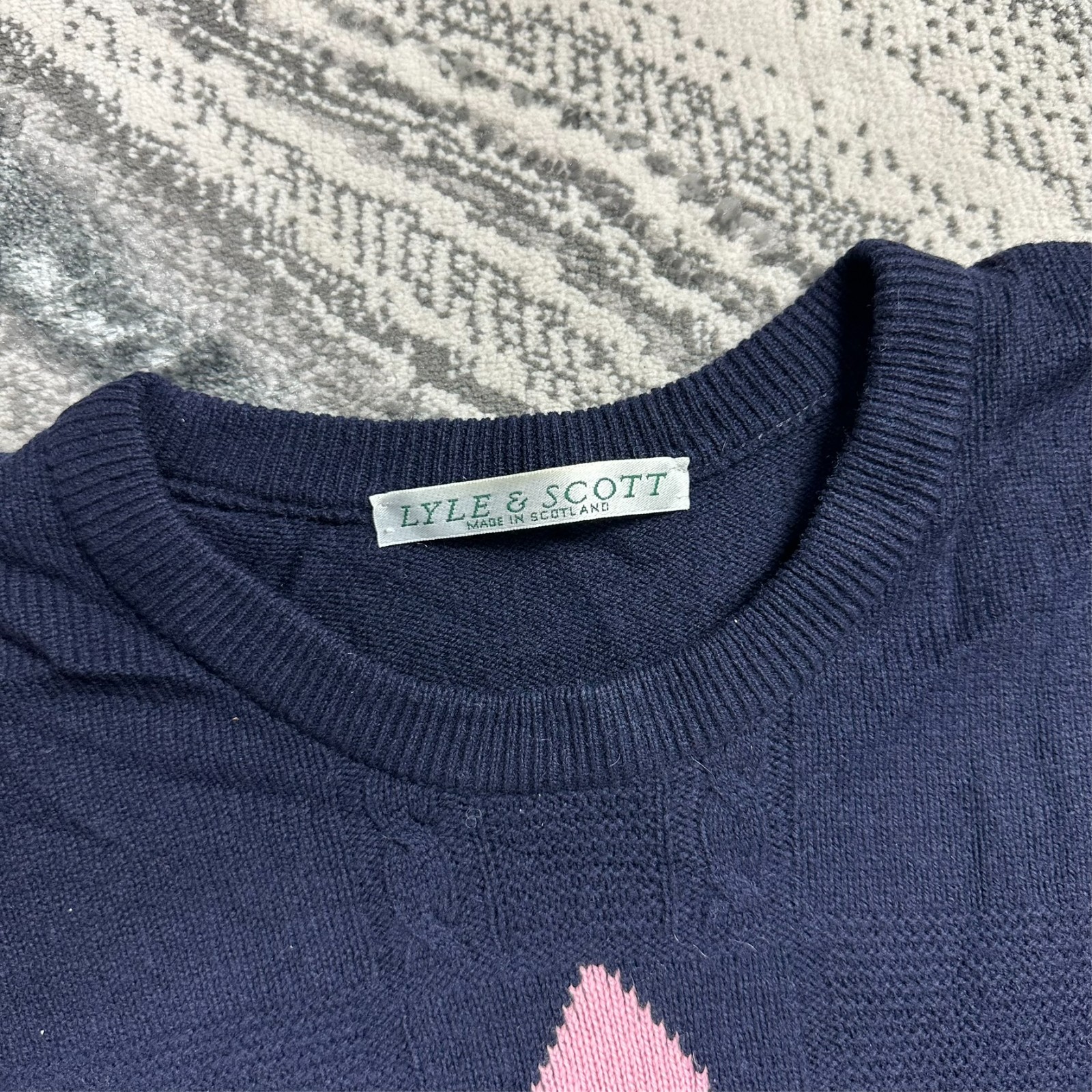 VTG Lyle & Scott 90's Navy Multicolour Argyle Pure New Wool Large Knit Jumper image 2