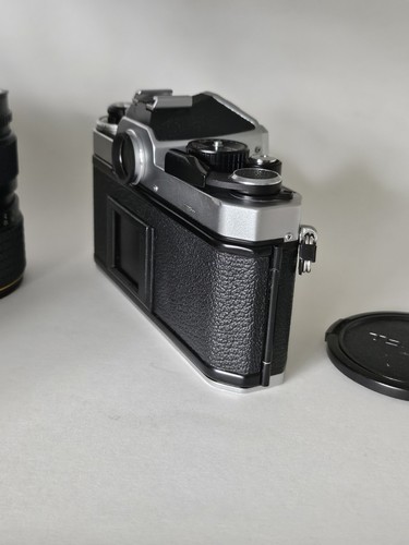 Nikon FE2 Chrome Body SLR Film Camera W/ Tokina ATX 35-70 F/2.8 Lens Nice - Bild 8 von 17
