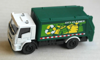 Majorette Iveco Eurocargo Müllwagen weiß/dunkelgrün City Cleaner Garbage Truck