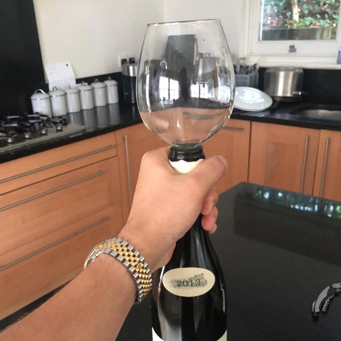 Bottle Buddy Attachable Wine Glass Top Stopper Pourer Novelty For Sale Online Ebay
