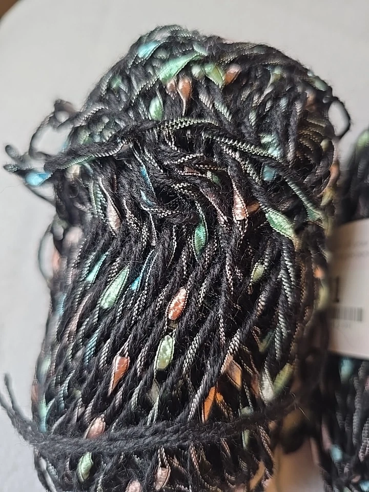 Cinta de fibra mixta Gala hilo de encaje negro rosa verde azul 110 gr/3,8 oz Foto 3 de 4