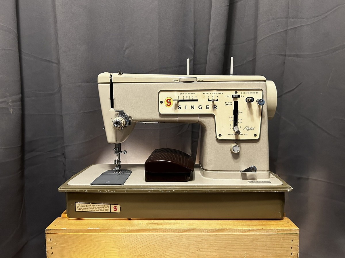 Working!! Vintage '69 Singer Zig-Zag Model 457 Sewing Working!! Vintage '69 Singer Zig-Zag Model 457 Sewing
