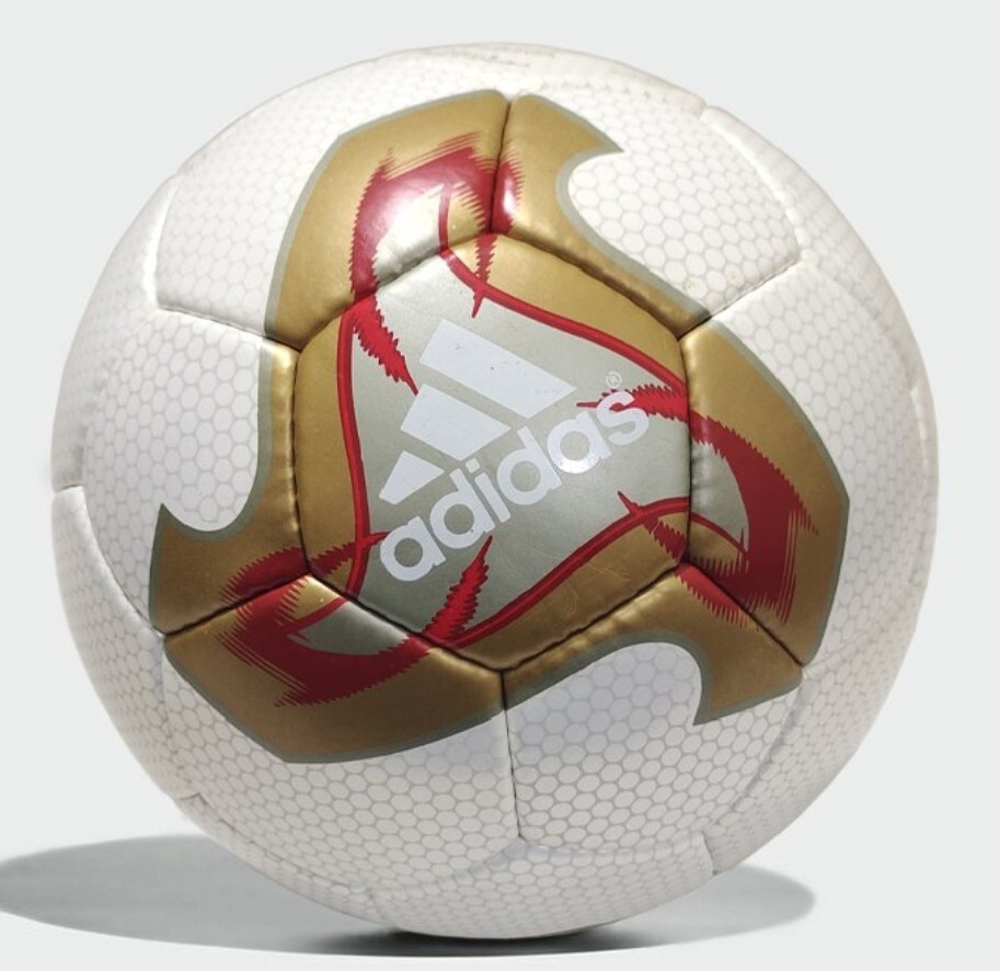 ADIDAS FEVERNOVA LIGHT | OFFICIAL MATCH BALL | WORLD CUP