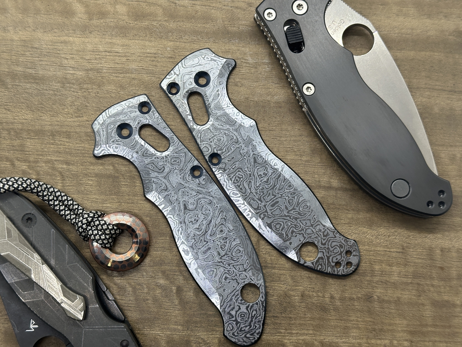 Black ALIEN engraved Titanium scales for Spyderco MANIX 2