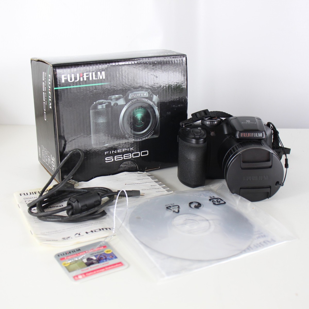 FUJIFILM FinePix Digital Camera S6800 Black w/Instructions Tested Boxed  EHB