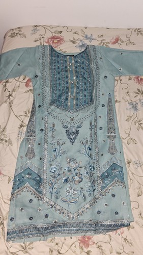 Gorgeous Eid Dress - Picture 2 of 10