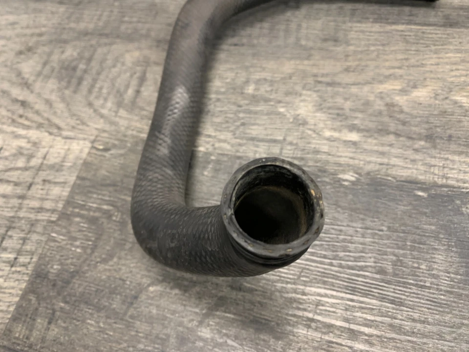 Manguera de refrigeración del radiador derecho Kawasaki Ninja 2005-2006 ZX6R ZX636 39062-0070 OEM Foto 3 de 4