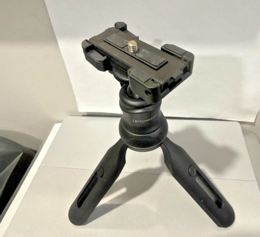 Promaster Hitchhiker Convertible Tripod - Image 4 of 4