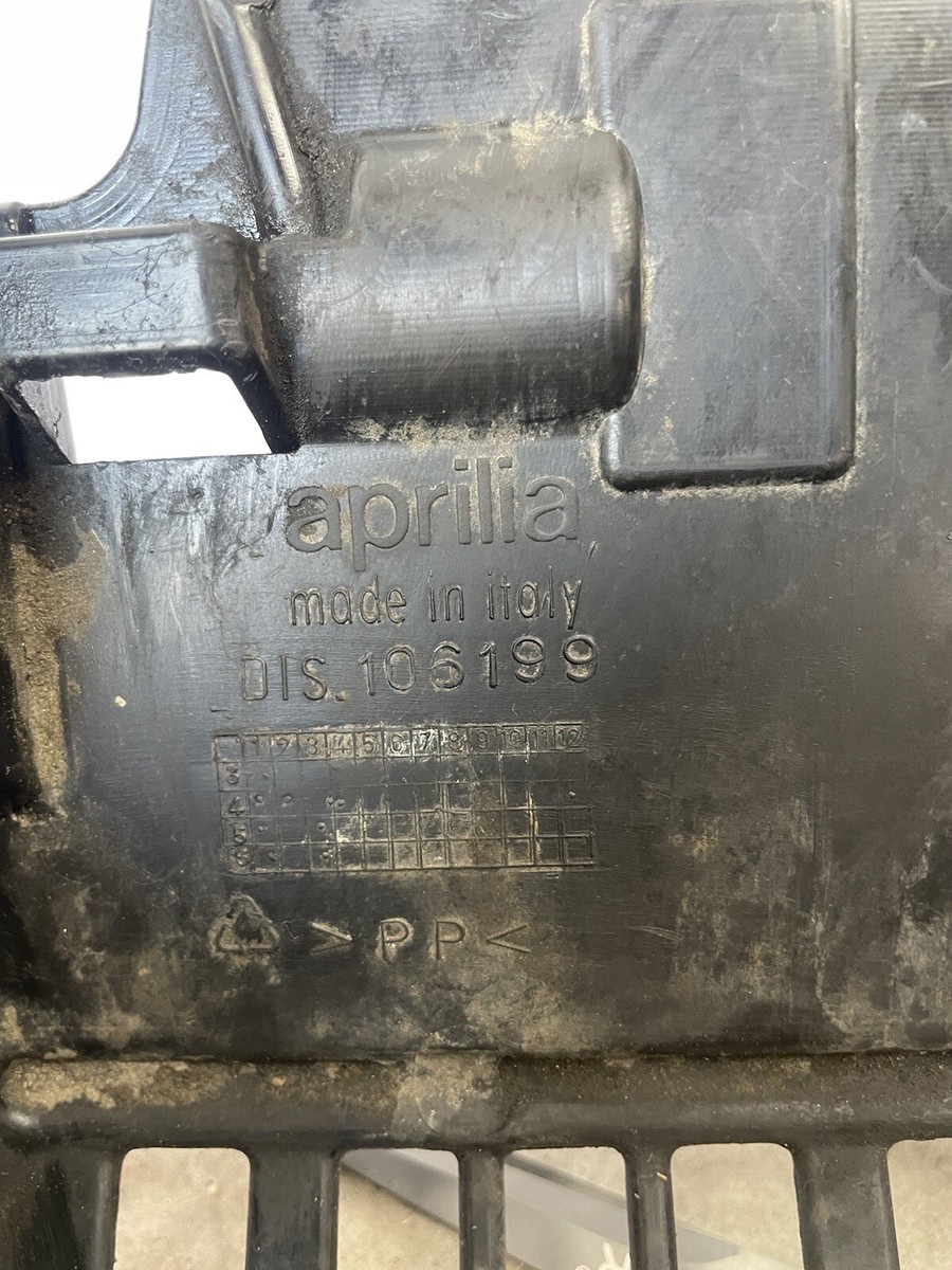 2006-2009 Aprilia Tuono RSV1000 1000 R Undertail Subframe Trim 06