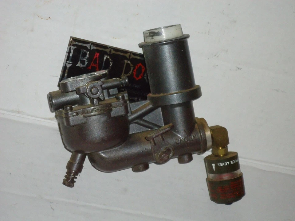 BAD DOG Briggs 3 - 5 hp L HEAD Updraft Carburetor 295607 new take off, old stock