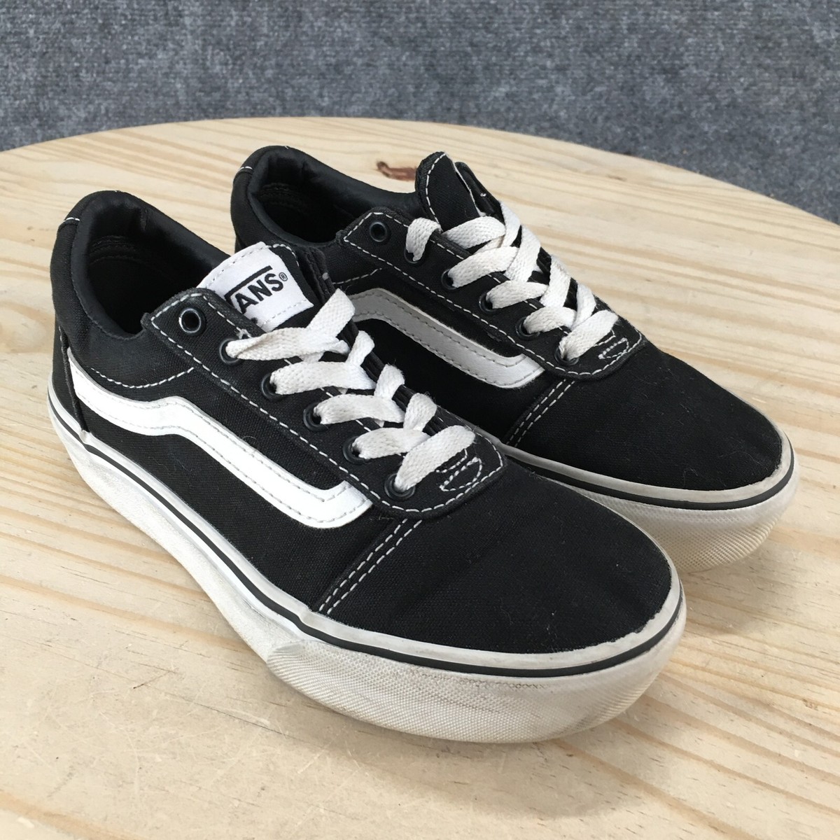 Vans Shoes Children 1 Old Skool Sneakers Black Lace Up Low  display picture 1