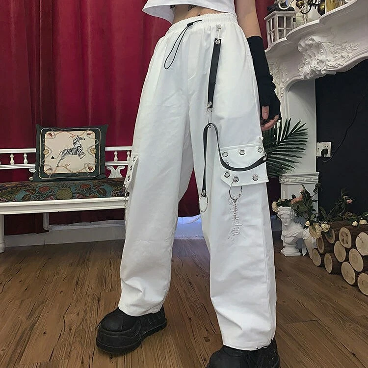 Cargo clearance chain trousers