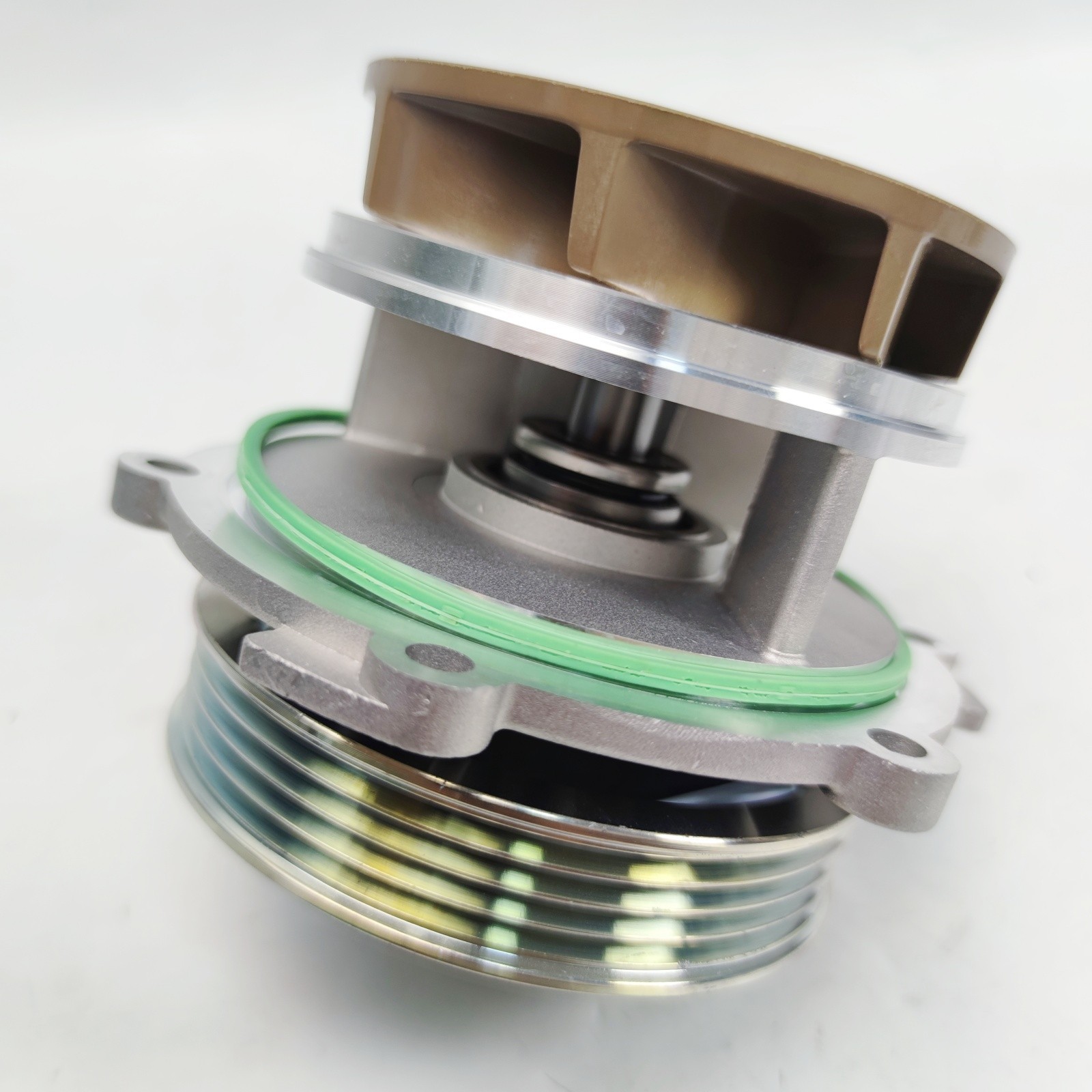 Maserati Quattroporte 2010-2019 Water pump with housing P/N 223400