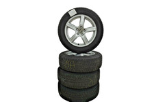 215/65 R17 Winterreifen VW TIGUAN 5N (II) 17 Zoll Alufelgen Komplettsatz 095