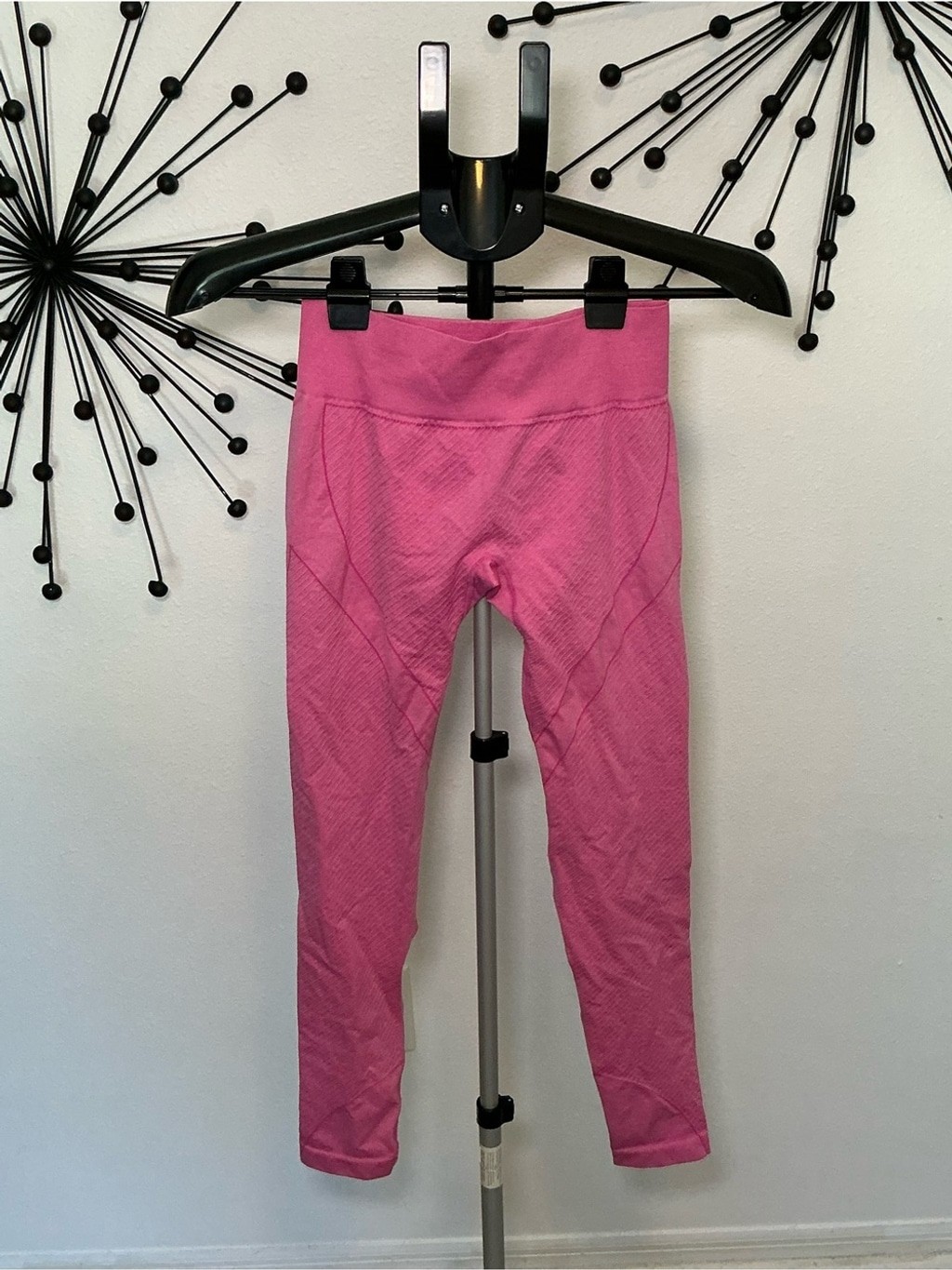NVGTN Pink Seamless High Waisted Leggings Size Small