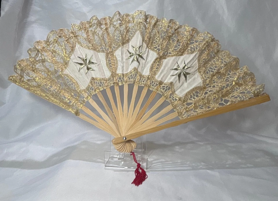 Золотой кружевной складной вентилятор с вышивкой мальтийские кресты бамбуковые палочки/защита Мальта - Изображение 2 из 4