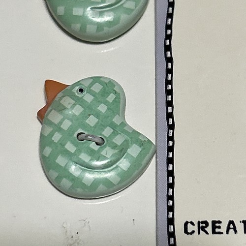 CAMP GRANDMA Green BABY DUCKS Buttons on JHB Card 3/4” Total 6 Buttons 267 New - Picture 2 of 8