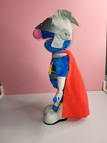 Sesame Street Flying Super Grover 2.0 Interactive Talking Plush Toy Pre-Owned - Picture 6 of 10