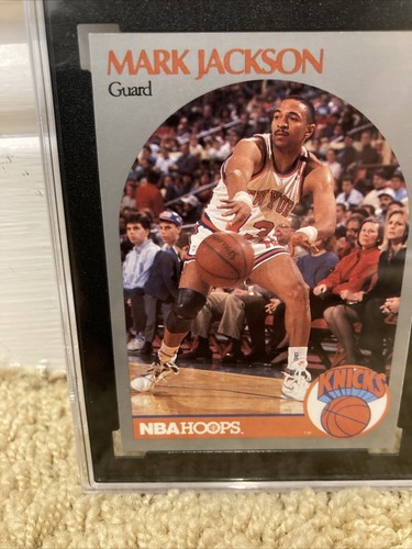 1990 HOOPS #205 MARK JACKSON KNICKS W/THE MENENDEZ BROTHERS SGC 9 - Bild 2 von 3