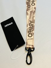 New Oakley Carabiner Key Chain X-Metal Clip Desert Camouflage Lanyard Beige