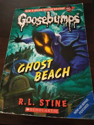 Ghost Beach (Classic Goosebumps #15) Stine, R.L PB 2010
