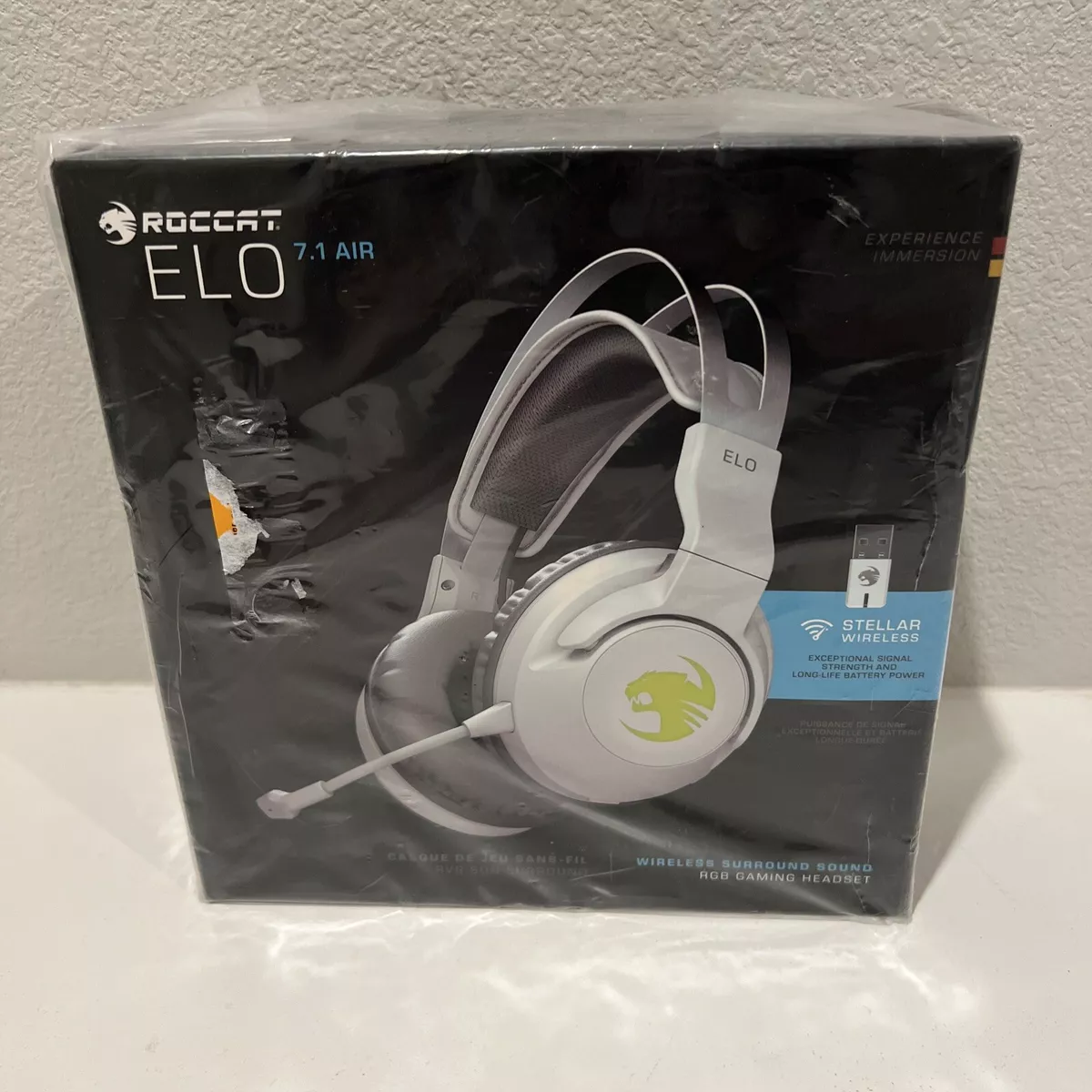 Elo 7.1 Air Wireless Surround Sound RGB Gaming Headset by ROCCAT®