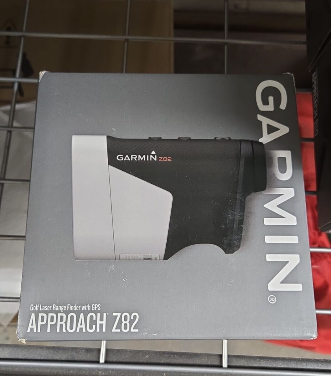 Garmin Approach Z82 Laser Rangefinder Golf GPS 010-02260-00 Garmin Approach Z82 Laser Rangefinder Golf GPS 010-02260-00