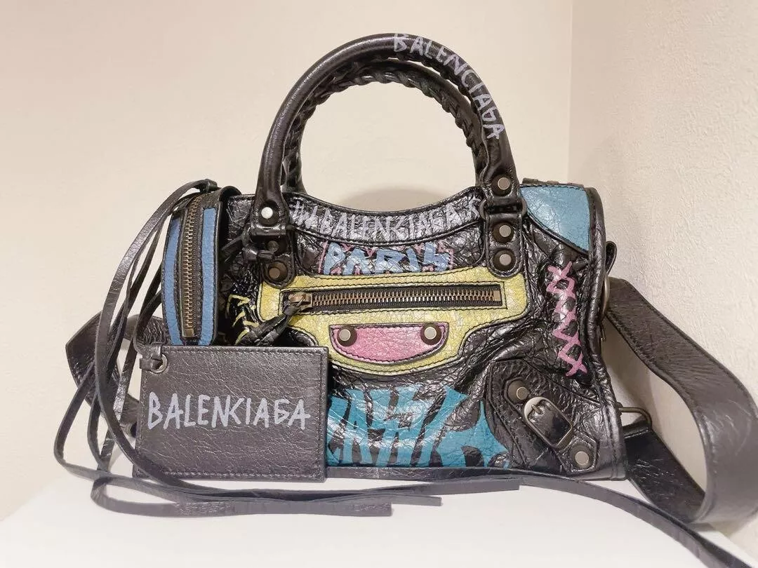 Balenciaga Graffiti City