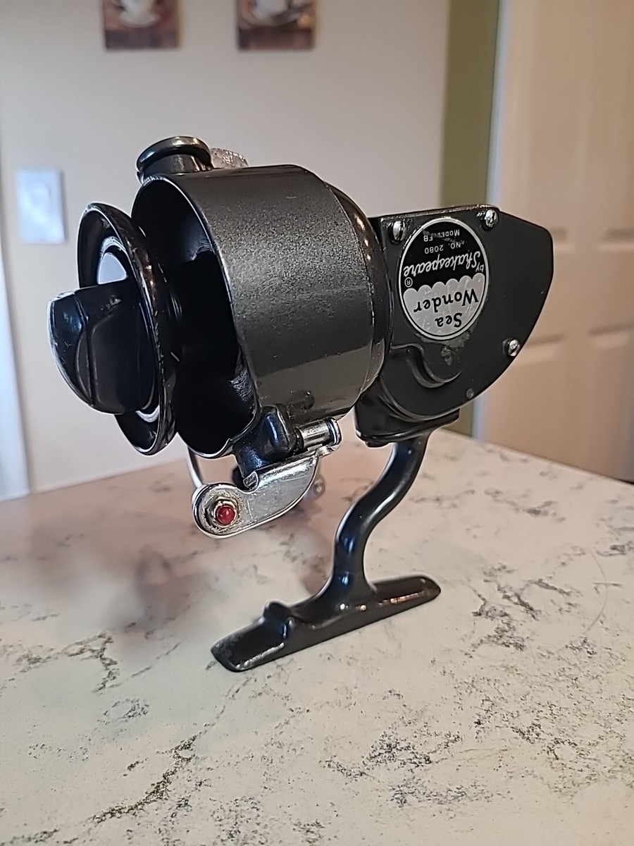SHAKESPEARE Sea Wonder 2080 FB Vintage Spinning Reel Made in USA