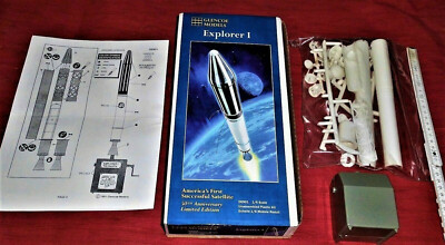 Explorer I Americas first Successfull Satellite Rakete in 1:6 Glencoe ca. 34 cm