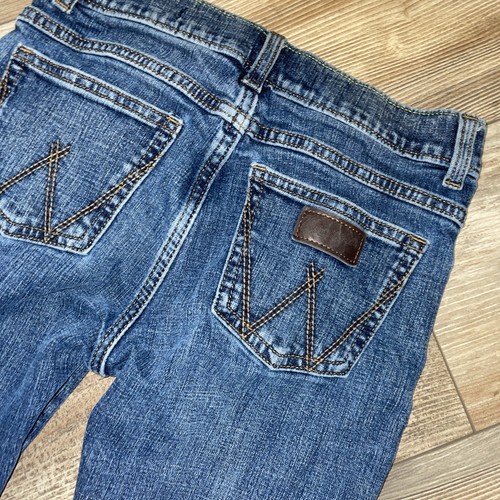 Wrangler Size 10 Regular Boys Classic Boots Style Denim Blue Jeans - Picture 2 of 6