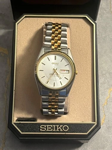 RARE Seiko 7N43-8111 Quartz 35mm Two-Tone Day-Date New Battery w/ Box (Men’s)