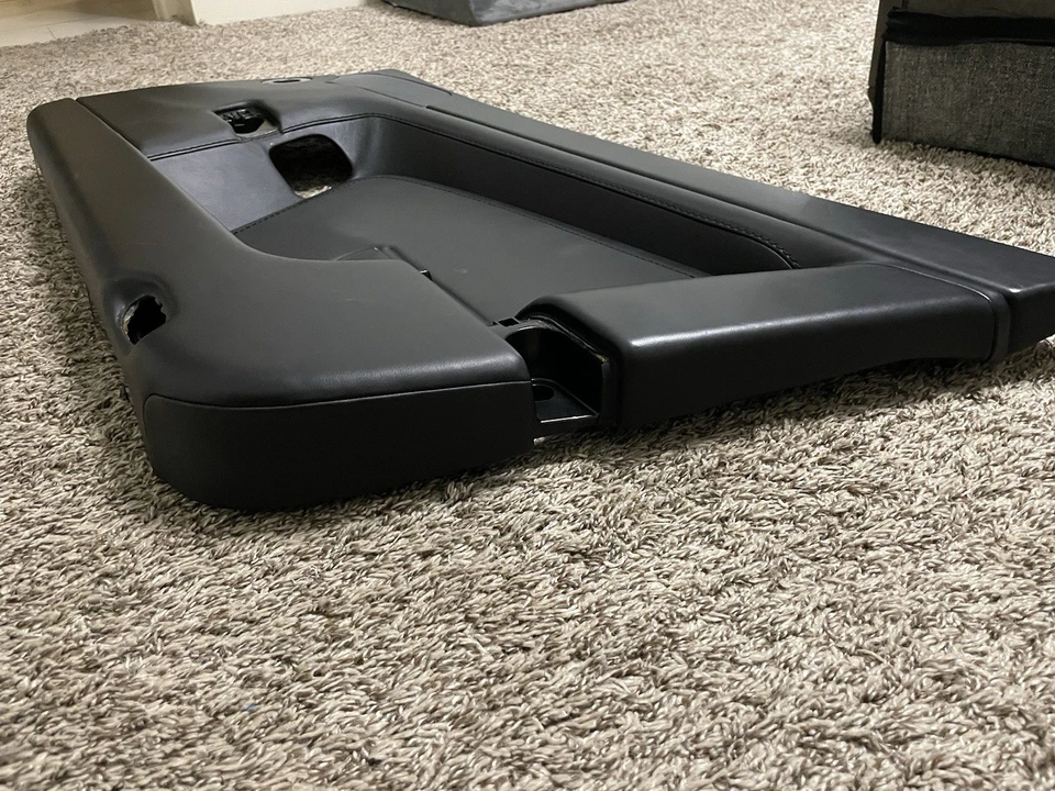 Painel de guarnição de porta direita passageiro preto 06-16 Aston Martin Vantage - Imagem 4 de 4