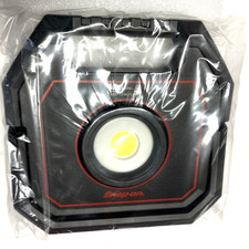 New Snap-on™ ECFDE402 4,200 Lumen Compact Work Light